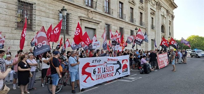 Sindicatos exigen la libertad para 'las seis de la Suiza' y el fin de la "represión" contra defensores de trabajadores
