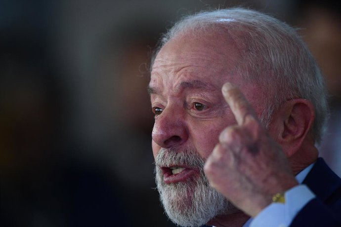 Archivo - BRASILIA, Jan. 31, 2025  -- Brazilian President Luiz Inacio Lula da Silva attends a press conference at the Planalto Palace in Brasilia, capital of Brazil, on Jan. 30, 2025. Brazil would respond appropriately if the United States imposes tariffs