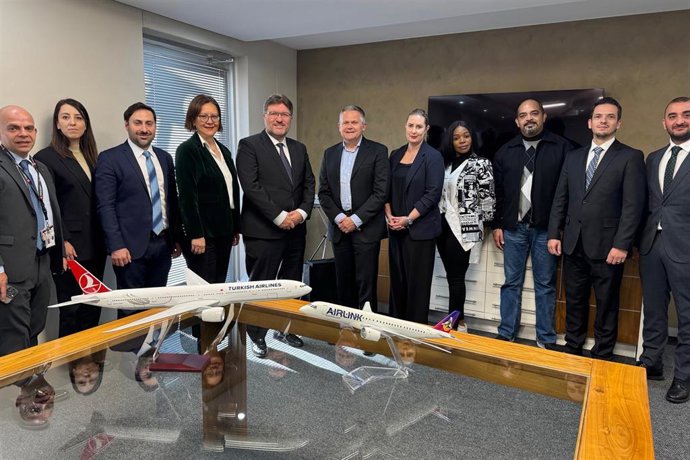 Turkish Airlines firma un acuerdo con Airlink para reforzarse en África