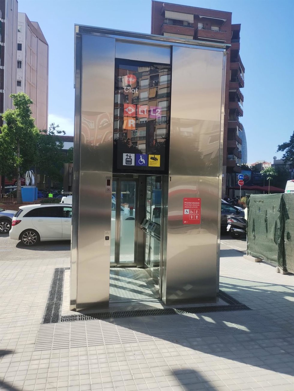El nuevo ascensor.