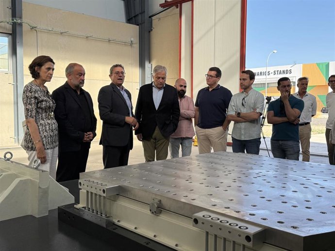 La UCLM estrena un laboratorio pionero para estudiar vibraciones en medios como trenes o aeronaves.