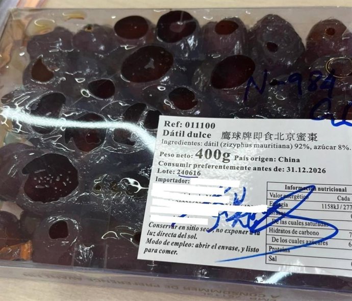 Lote de dátiles intervenidos por no indicar los conservantes