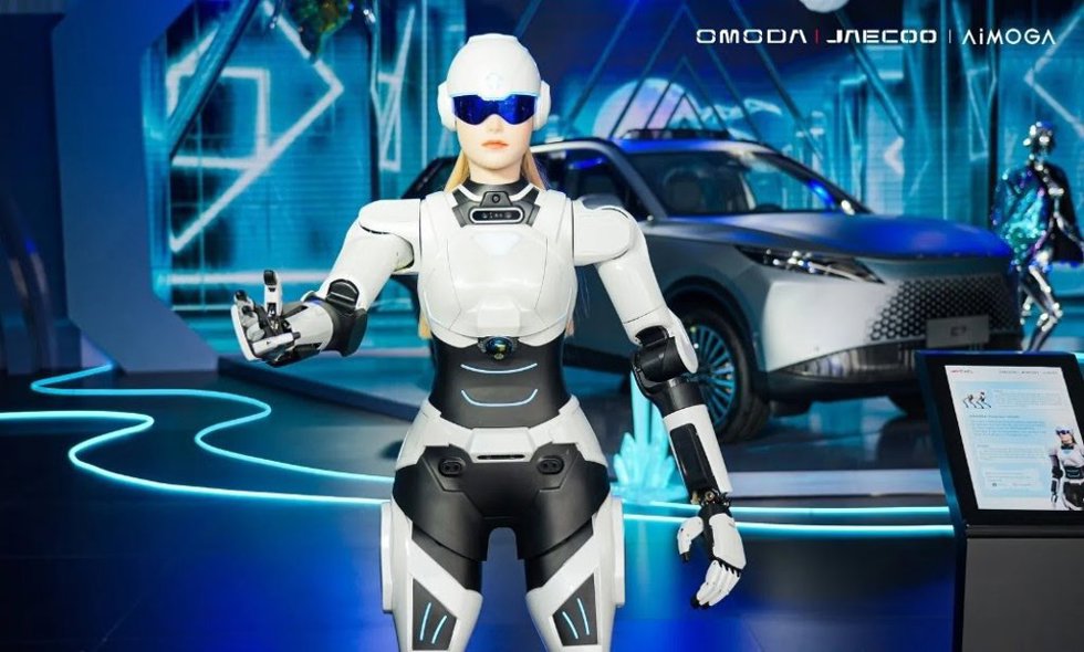 Omoda & Jaecoo anuncia la llegada de robots humanoides a los concesionarios de Europa.