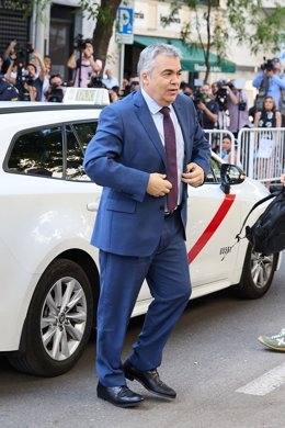 El exsecretario de Organización del PSOE Santos Cerdán a su llegada a declarar en el Tribunal Supremo.