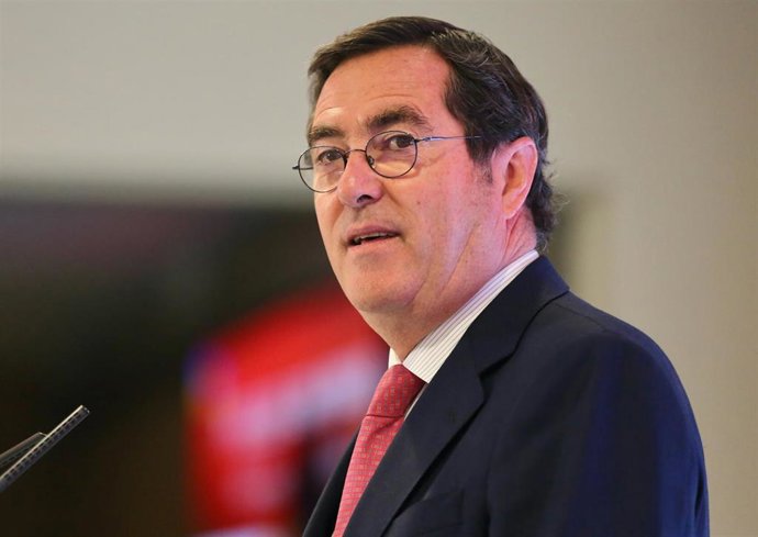 Archivo - El presidente de CEOE, Antonio Garamendi. 