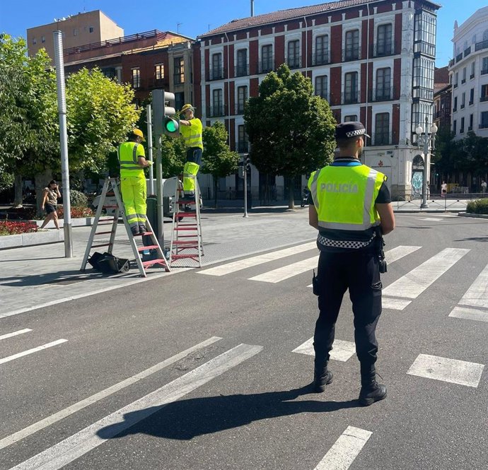 Apertura al tráfico de la Plaza Colón de Valladolid.