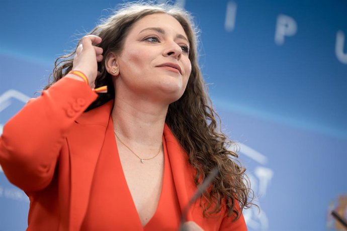 Primera rueda de prensa de la portavoz del PP en el Congreso, Ester Muñoz.