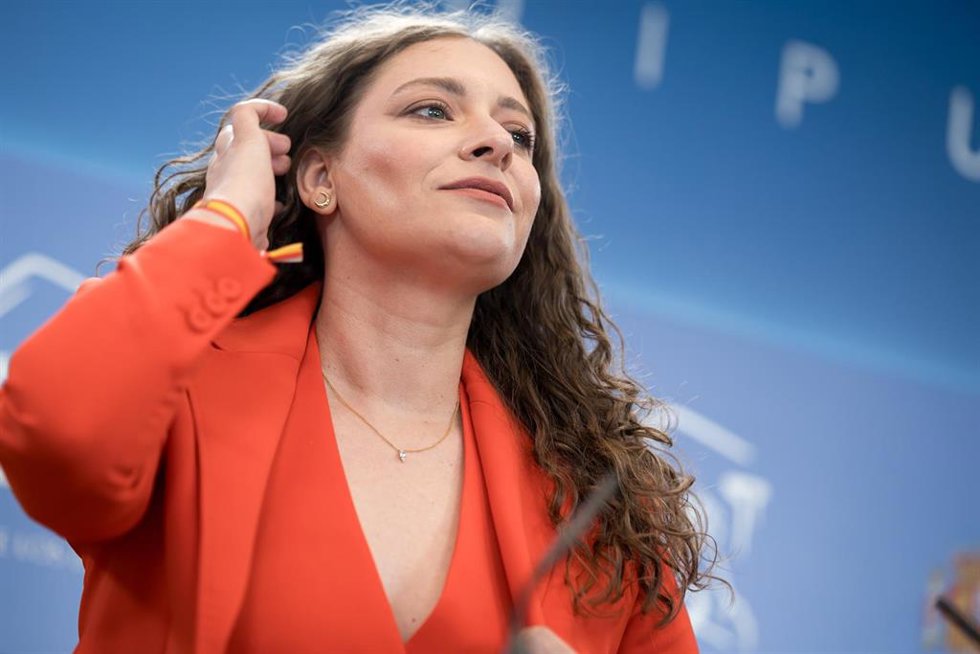 Primera rueda de prensa de la portavoz del PP en el Congreso, Ester Muñoz.