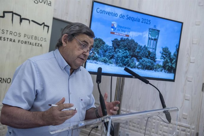 El diputado de Acción territorial, Basilios del Olmo .