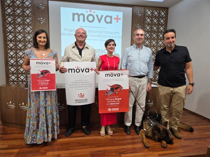 La Diputación de Badajoz lanza un programa de apoyo al transporte de personas con movilidad reducida para asociaciones