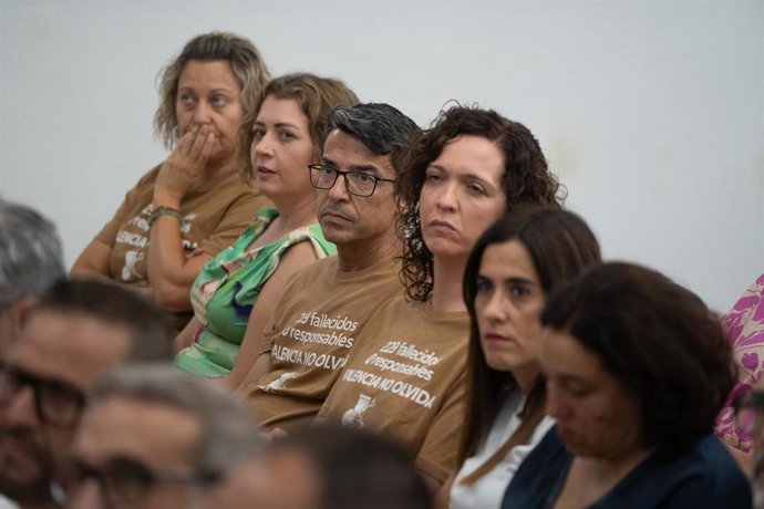 Víctimas de la dana durante el acto homenaje