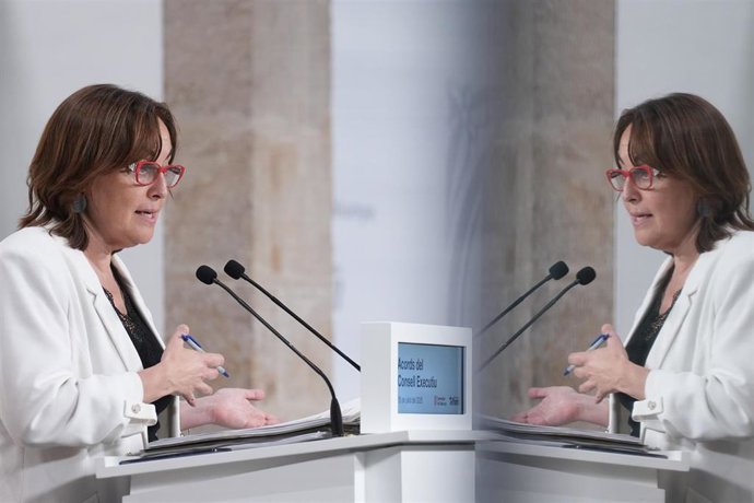 La consellera de Territorio, Vivienda y Transición Ecológica y portavoz de la Generalitat, Sílvia Paneque, durante una rueda de prensa tras la reunión del Consell Executiu.