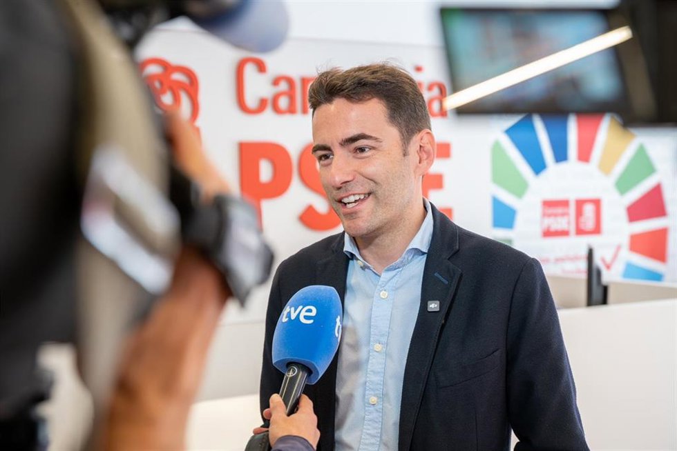 El secretario general del PSOE de Cantabria, Pedro Casares