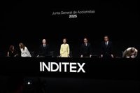 Inditex abrirá tiendas en Irak, centro de distribución en Zaragoza en agosto y nueva sede de Zara en Arteixo tras verano