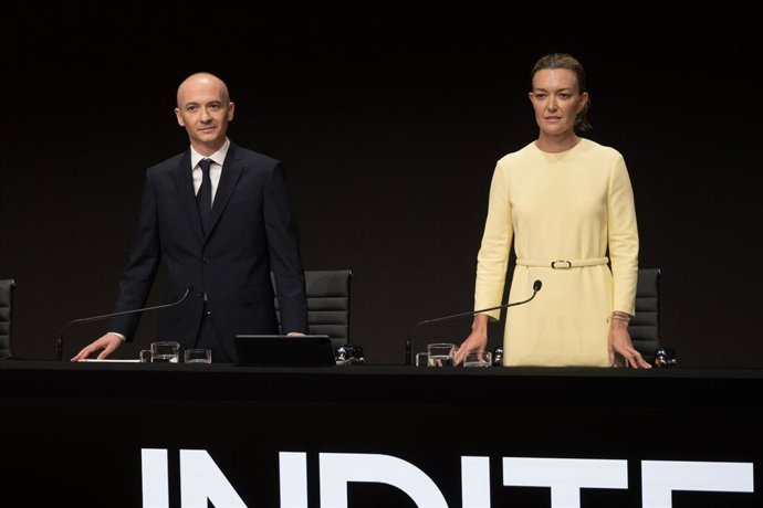 A presidenta de Inditex, Marta Ortega, e o conselleiro delegado, Óscar García, Maceiras, durante a Xunta Xeral de accionistas de Inditex, a 15 de xullo de 2025, en Arteixo, A Coruña, Galicia (España). A xunta de accionistas de Inditex apruuba hoxe un 