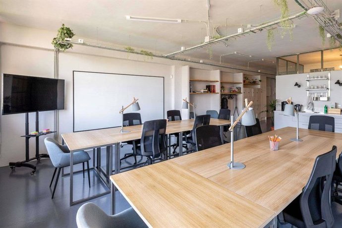 ¿Cómo calcular el tamaño ideal de oficina para una startup? Guía práctica para evitar errores