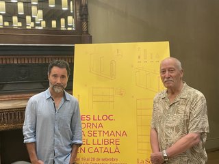El periodista David Guzman i l'escriptor Andreu Martín