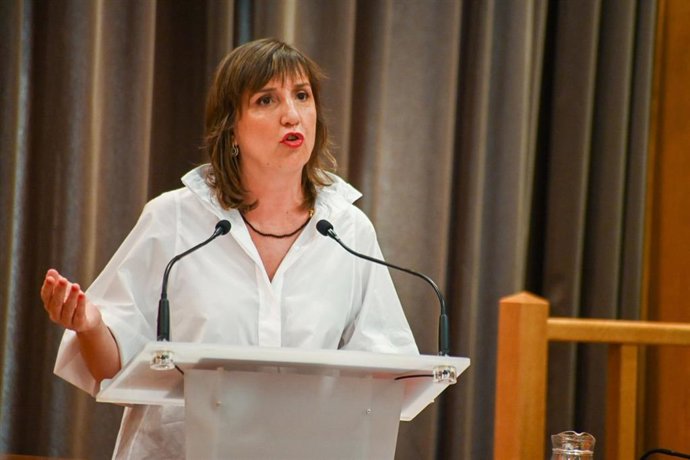 La portavoz del grupo municipal del PSOE, Lola Ranera.
