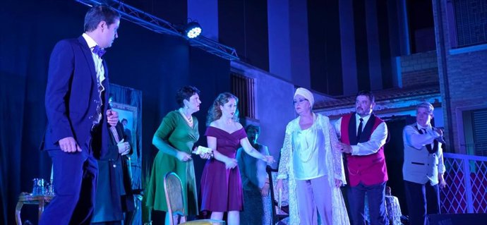 Representación anterior de la compañía de teatro de Agua de Mayo