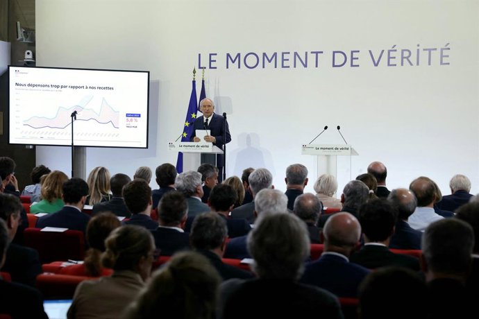 15 July 2025, France, Paris: French Prime Minister Francois Bayrou presents the main guidelines of the French budget for 2026. Photo: Thomas Samson/AFP/dpa