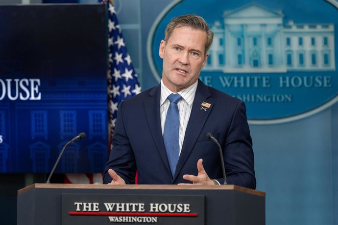 Archivo - WASHINGTON, May 1, 2025 -- Foto de arquivo tirada em 20 de fevereiro de 2025 mostra o conselheiro de segurança nacional dos EUA, Mike Waltz, falando durante uma coletiva de imprensa na Casa Branca em Washington, D.C., Estados Unidos. O conselhei