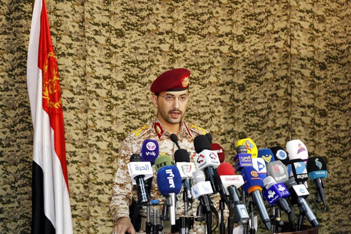Arquivo - O porta-voz militar dos houthis, Yahya Sari