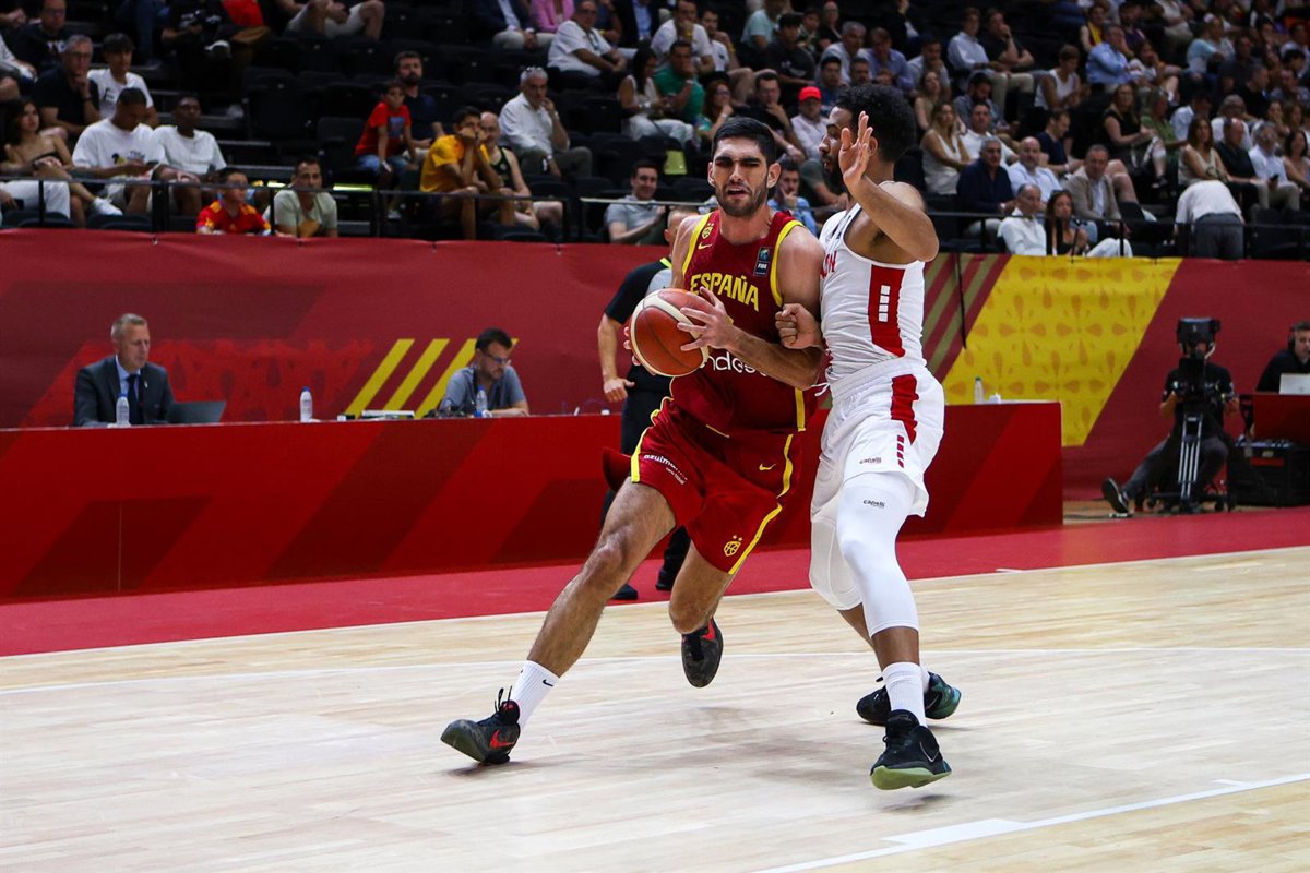The Memphis Grizzlies renew the multiannual contract for Santi Aldama