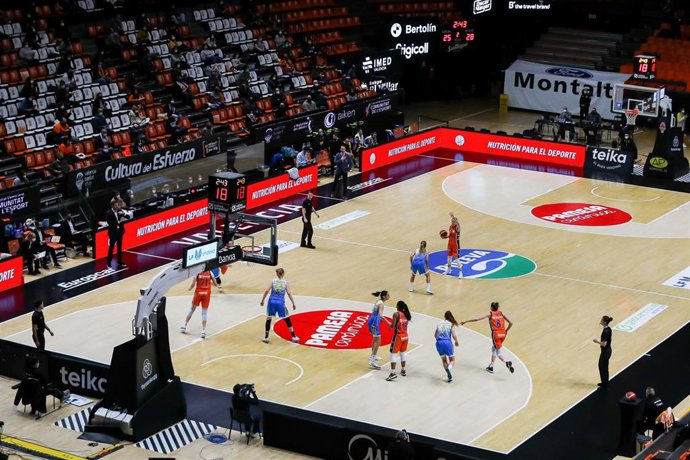 Archivo - La FEB sortea los calendarios de LF Endesa, LF Challenge y LF2 para la campaña 2025/26.