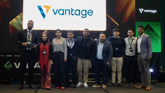 Vantage Markets Celebrates Award and Successful Debut at Wealth Expo Peru 2025