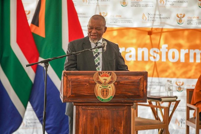 El ministro de Recursos Minerales y Petróleo de Sudáfrica, Gwede Mantashe