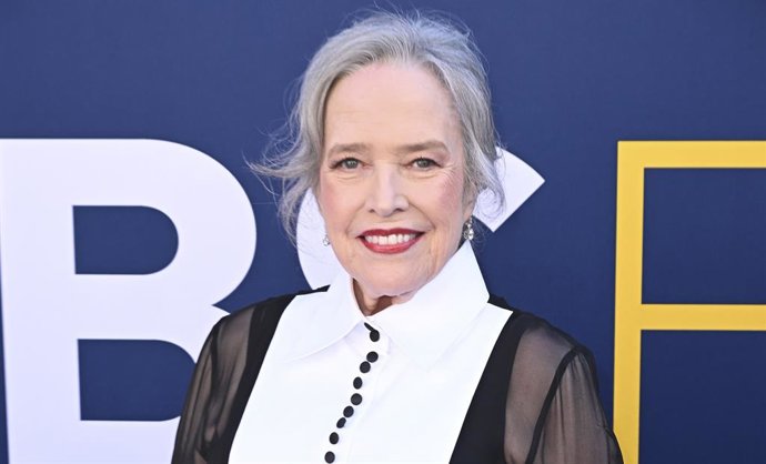 Kathy Bates hace historia en los Emmy 2025