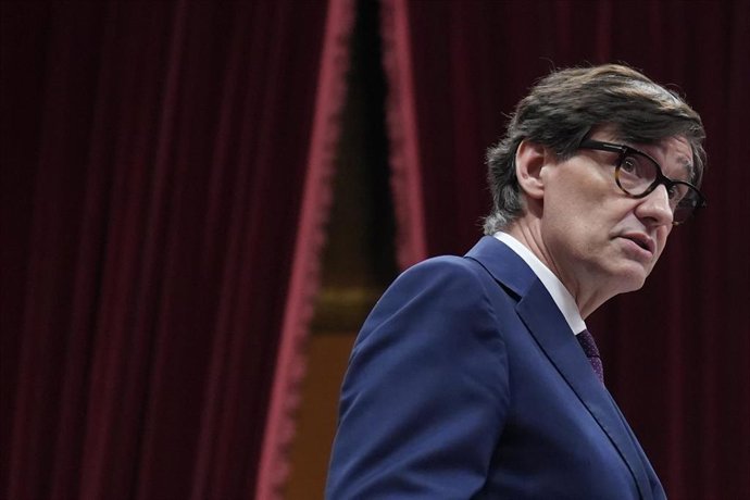 El president de la Gneralitat, Salvador Illa, durante un pleno en el Parlament de Catalunya, a 15 de julio de 2025, en Barcelona, Catalunya (España).