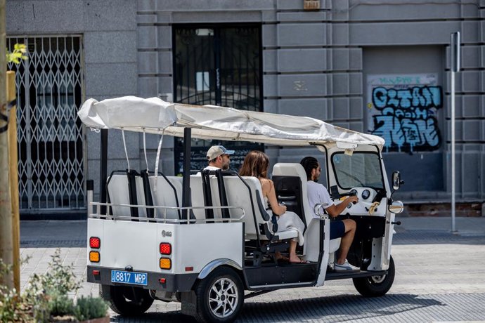 Imatge de recurs de turistes