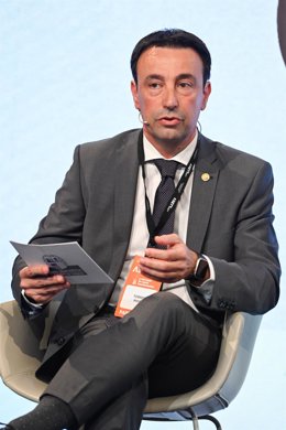 Archivo - El vicelehendakari y consejero de Economía, Mikel Torres