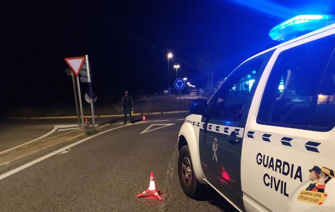 Archivo - Imagen de un control de la Guardia Civil.