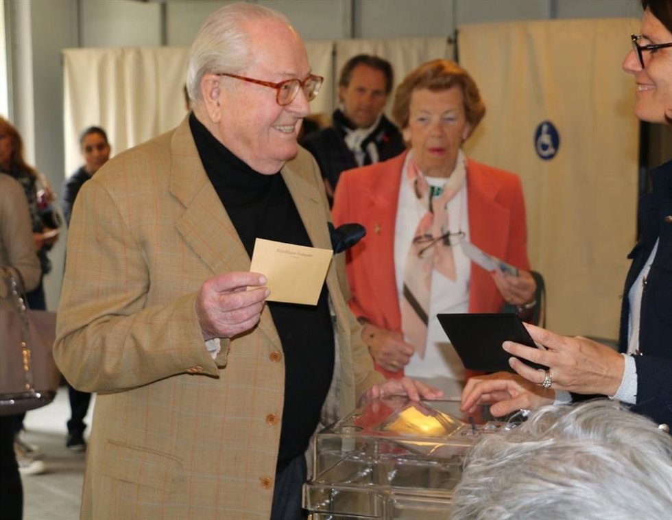 Archivo - El líder ultraderechista francés , ya fallecido, Jean-Marie Le Pen.