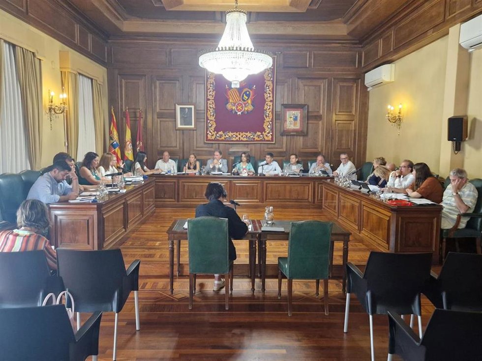 Imagen de archivo de un Pleno ordinario en el Ayuntamiento de Teruel.