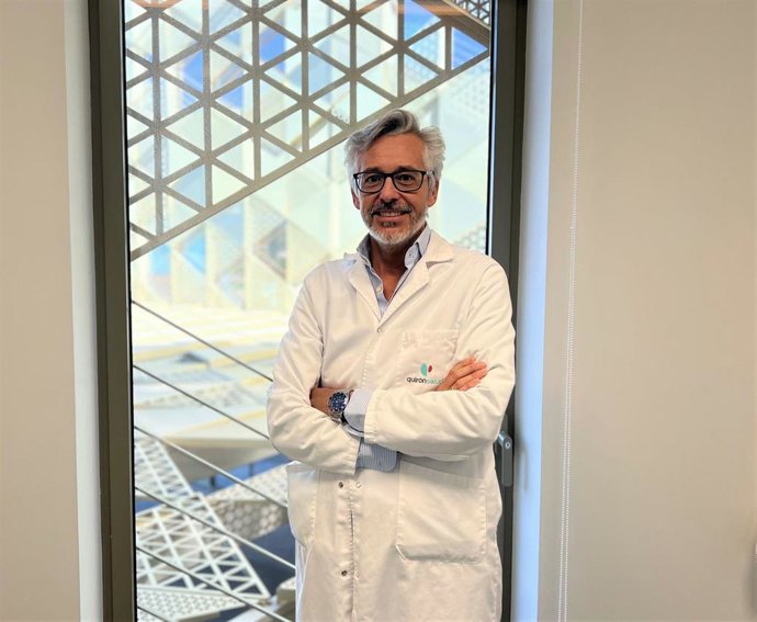 El doctor Rafael Cuenca.