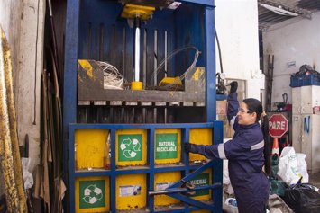 Archivo - ONU Mujeres y Fundación Microfinanzas BBVA renuevan su compromiso con emprendedoras en vulnerabilidad en América Latina