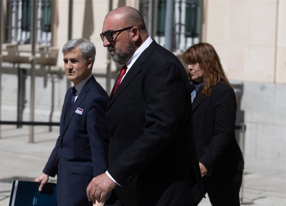 Archivo - El exasesor del exministro José Luis Ábalos, Koldo García, a su salida del Senado, a 22 de abril de 2024, en Madrid (España).