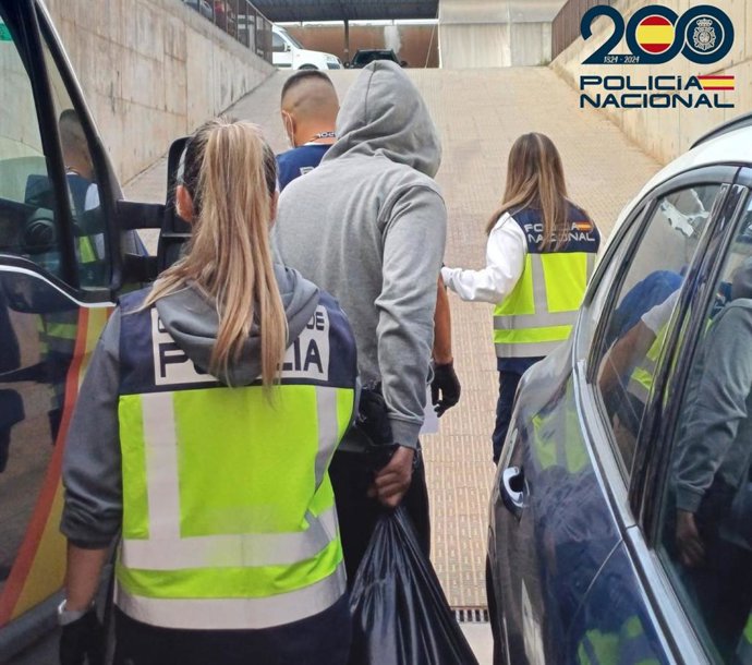 Uno de los patrones de pateras detenidos