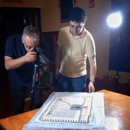 Tareas de digitalización de la bula papal