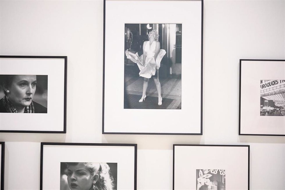 La exposición, de producción propia, reúne un extenso mosaico de 80 fotografías en la Sala Noble y el Espacio ArteSonado, en la primera planta del patio de columnas