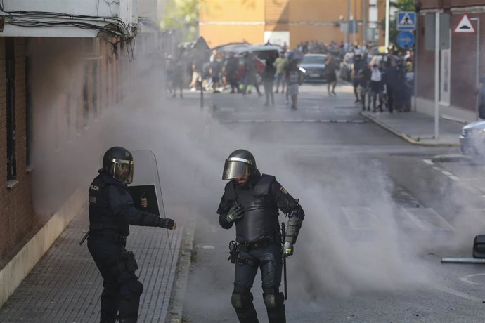 Imagen de los disturbios el 18 de junio en Cádiz durante la última huelga del metal.