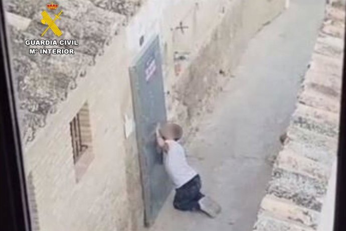 Uno de los hombres sorprendidos robando 'in fraganti' en una vivienda en Borja.