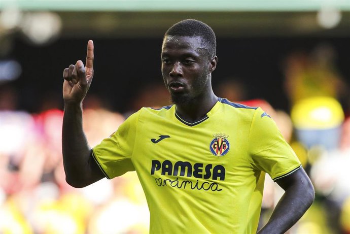 Archivo - El atacante costamarfileño del Villarreal CF Nicolas Pépé celebra un gol ante el CD Leganés en LaLiga EA Sports 2024-25.