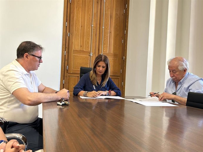 Firma del convenio con la Fundación Casa Museo Andrés Segovia