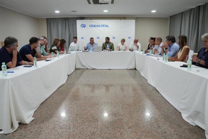 Reunión de la Comisión de Agua del PP de Castilla-La Mancha.