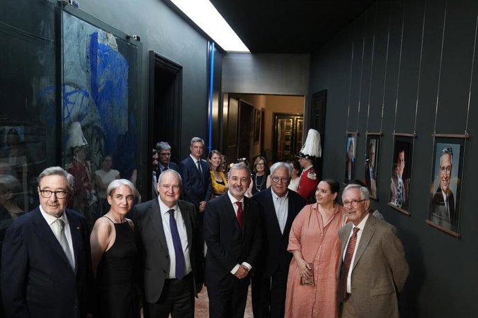 La nova galeria amb les fotos de tots els alcaldes que ha tingut Barcelona.