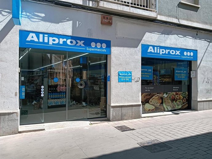 Caprabo abre en L'Hospitalet bajo la marca Aliprox.